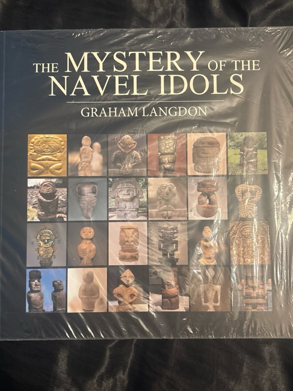 The mystery of the na Vel idols book